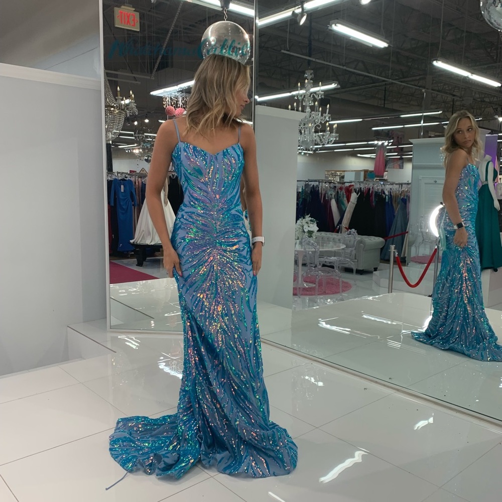 BEAUTIFUL Jovani dress-worn ONCE - Picture 2 of 8